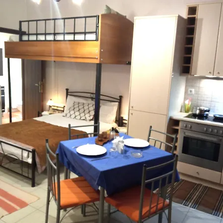 Giannad Apartment *